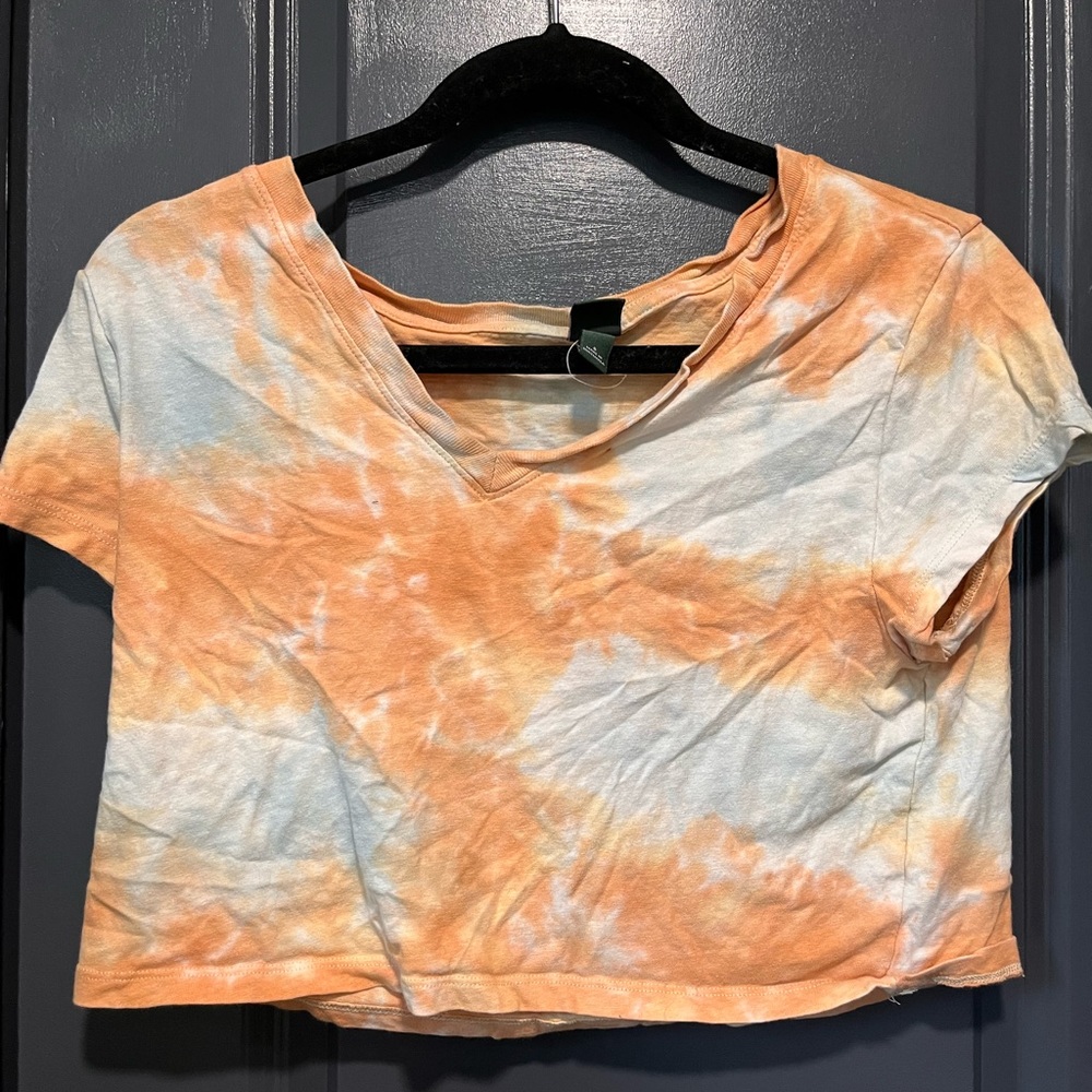 Wild fablWomens cropped tie dye v neck
